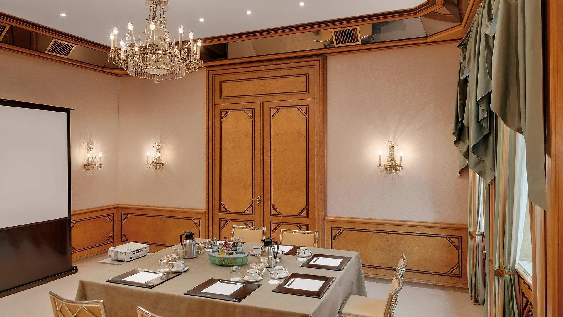 Hotel Koenigshof Monachium