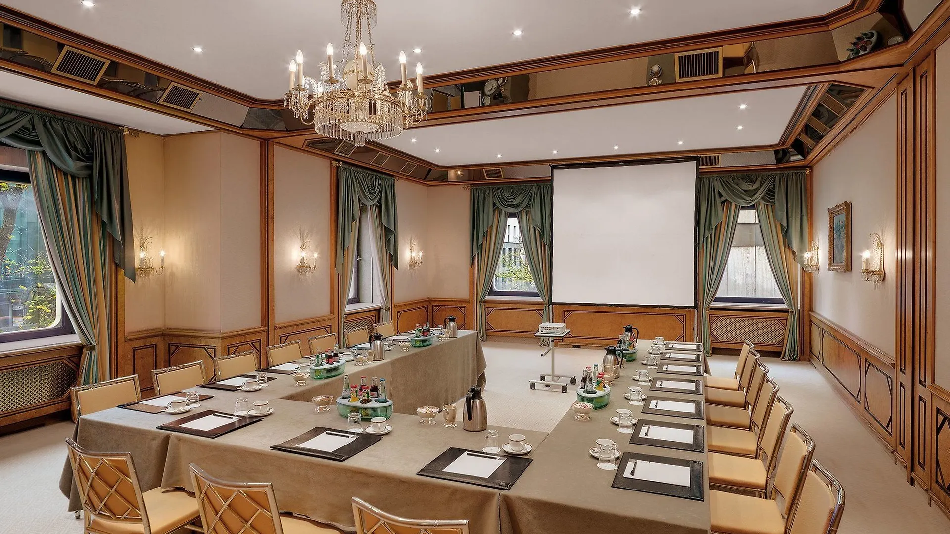 Hotel Koenigshof Monaco di Baviera 5*,  Germania